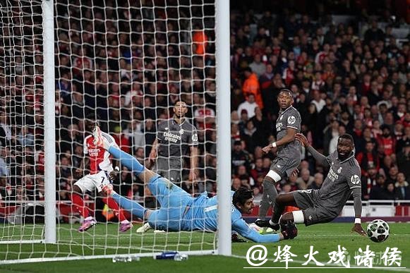 库尔图瓦：我生涯最佳扑救? 是22年欧冠决赛扑出马内的射门