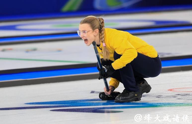 瑞典兄妹组合险胜美国队 夺得冬奥会冰壶混双金牌 瑞典兄妹组合险胜美国队 夺得冬奥会冰壶混双金牌