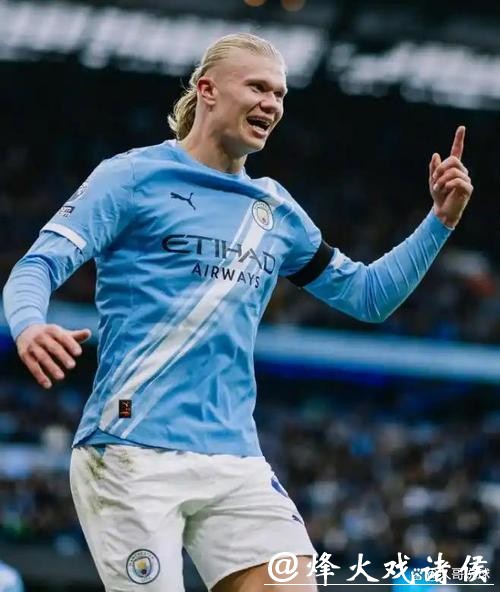 哈兰德欧冠50球+造红牌 曼城2-0十人那不勒斯